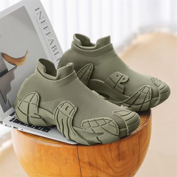 Men's Breathable Casual Tennis Sneaker Fashion Toed Height Increasing Sport Mesh Outdoor Shoes Direct From Manufacturer