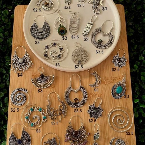 New Arrival 2024 Handmade Stone Work Hoop Brass Silver Plated Earrings for Women Traditional Earrings for Women