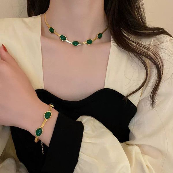 Fashion Jewelry Set Women Stainless Steel 18k Gold Blade Chain Emerald Pendant Necklace Earrings and Bracelet Set for Gift